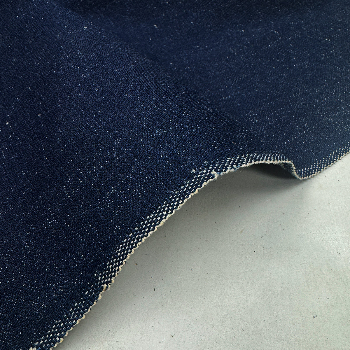 Vintage Dead Stock 1960s USA 15oz Broken Twill Selvage Denim [Slim Fit 901]